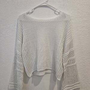 LC Lauren Conrad Mess Crop Swester